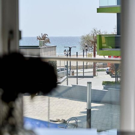 Maya Apartment- Spa N Pools Beach Resort Mamaia Luaran gambar
