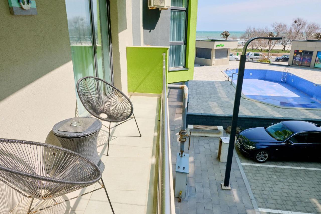 Maya Apartment- Spa N Pools Beach Resort Mamaia Luaran gambar