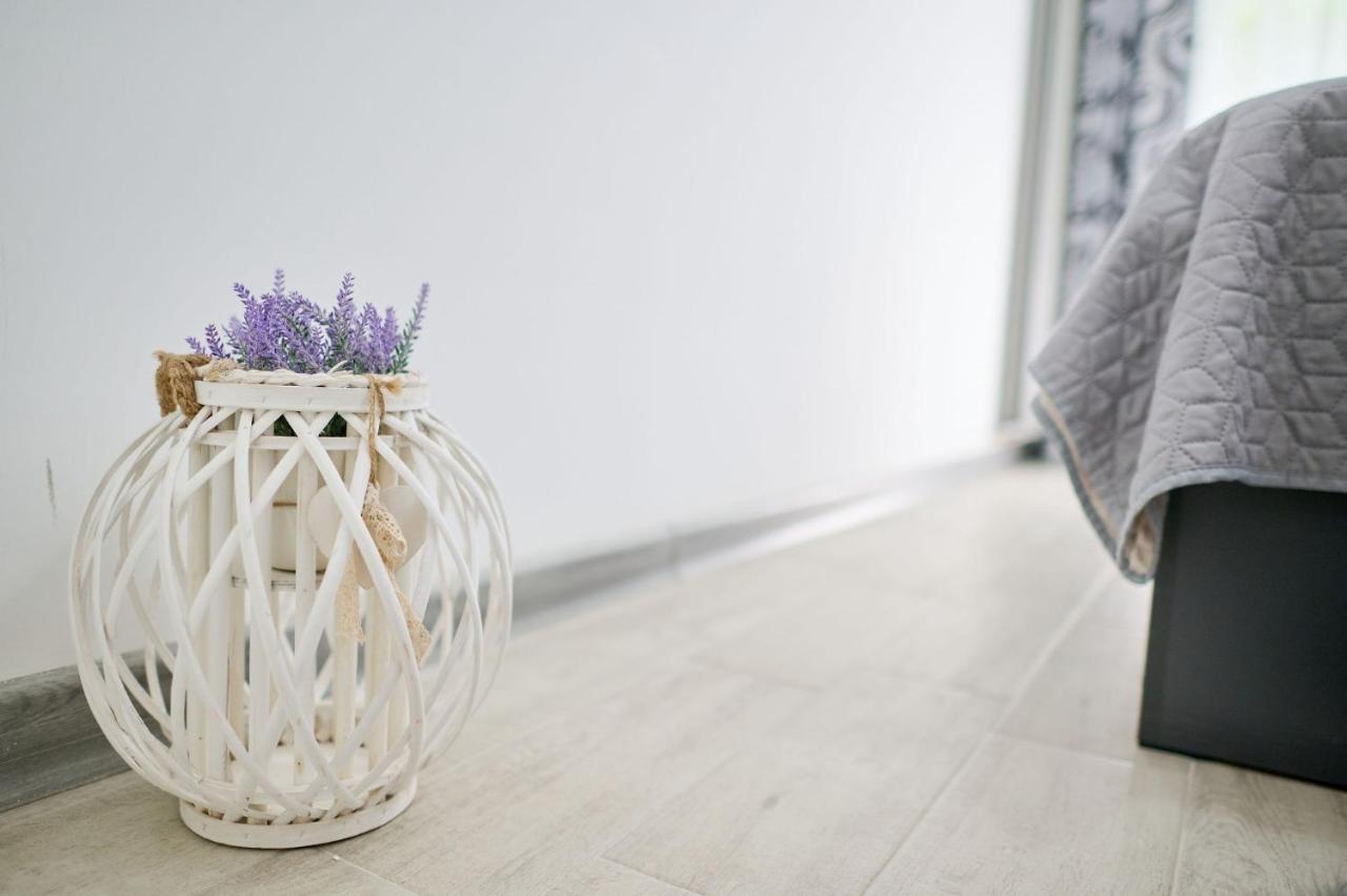 Maya Apartment- Spa N Pools Beach Resort Mamaia Luaran gambar
