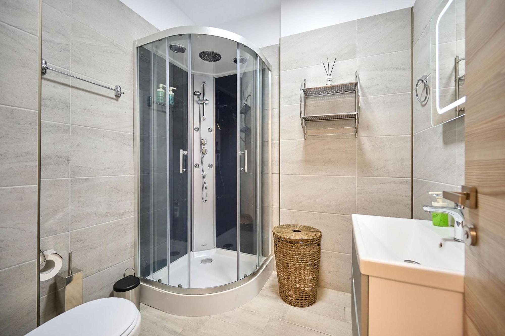 Maya Apartment- Spa N Pools Beach Resort Mamaia Luaran gambar