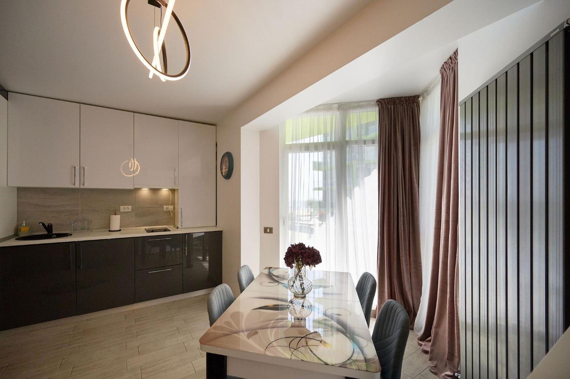 Maya Apartment- Spa N Pools Beach Resort Mamaia Luaran gambar